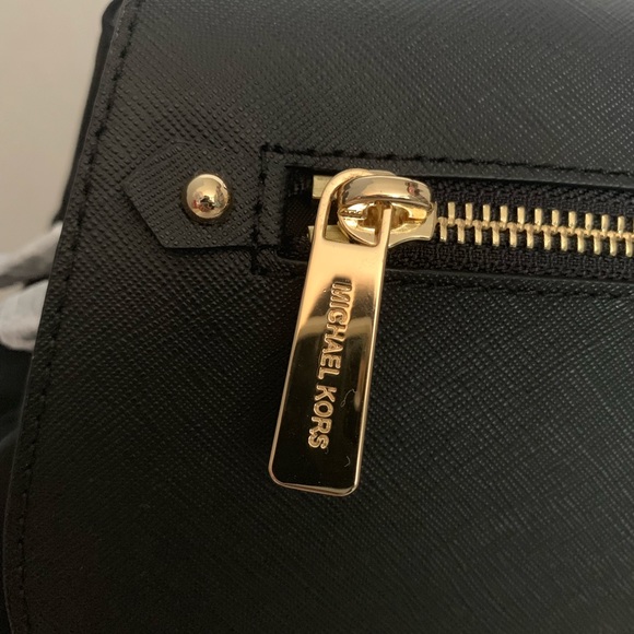 Michael Kors Bedford Zip Backpack - Black - Picture 4 of 8